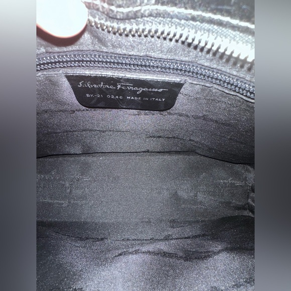 ‼️FLASH SALE‼️RARE Vintage Ferragamo! Super Clean Condition!! - Picture 6 of 9